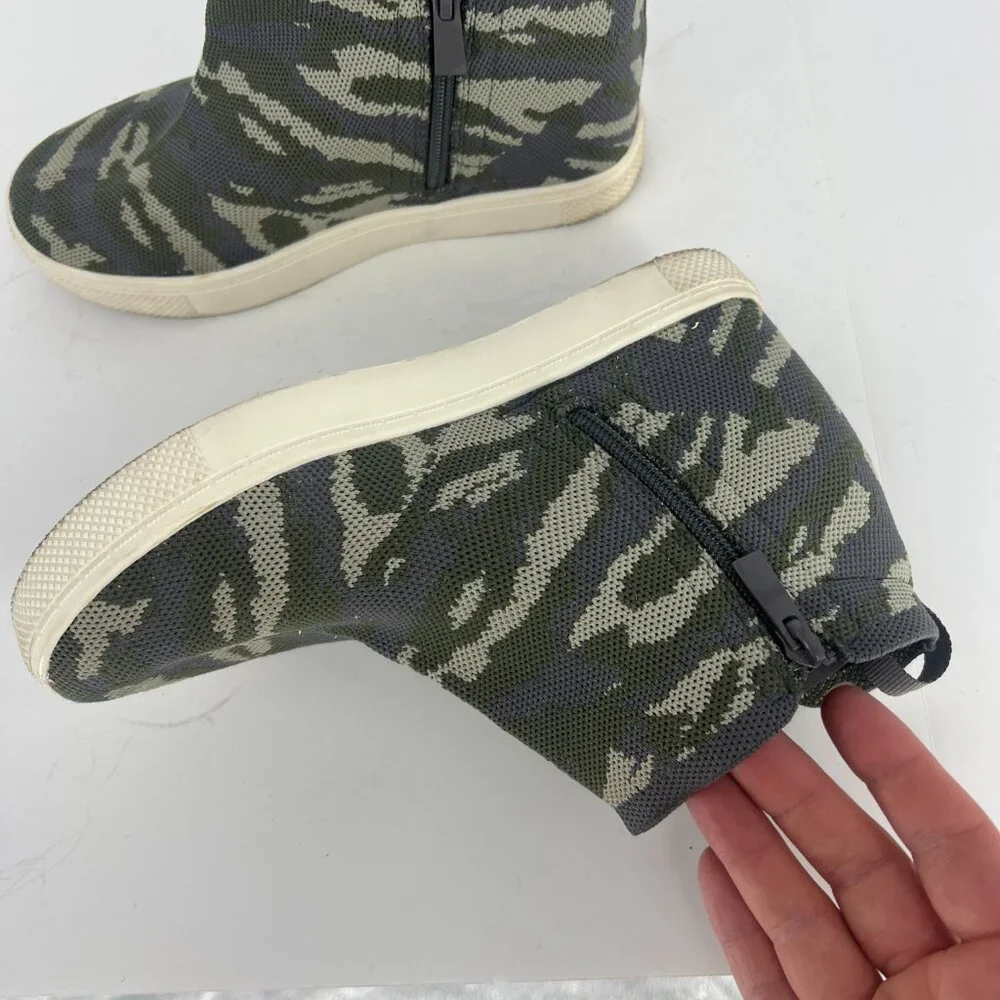 Torrid Shoes Sneakers Wedge High Tops Canvas‎ Sock Pull On Camouflage Green Gray